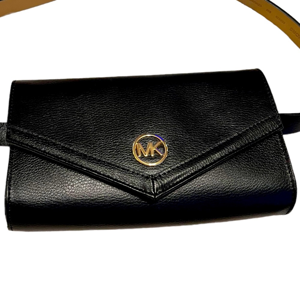 Michael Kors Black Leather Belt/Travel Bag with Signature Logo in Gold Tone ✨ - Picture 4 of 12